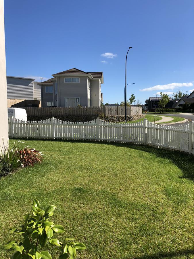 Brand new bedroom in Karaka  Auckland Bagian luar foto